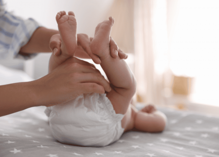 Como tratar assadura de bebê